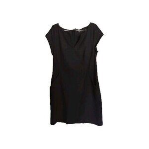 Gap black lined dress with cap sleeves and v neck size 0